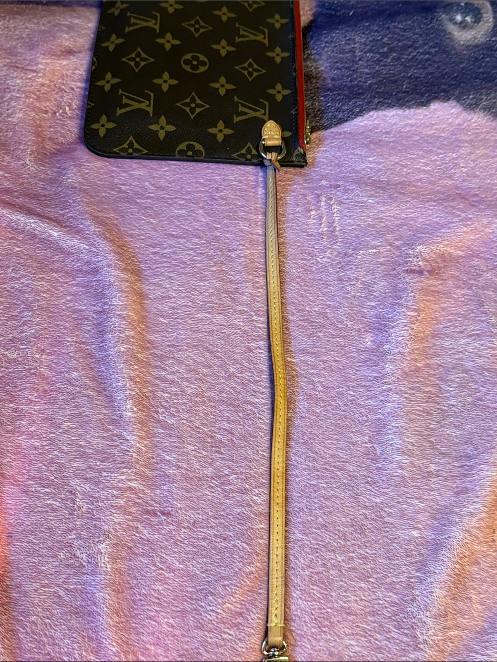 🔥🔥FLASH SALE🔥🔥Louis Vuitton Monogram Canvas Pouch - Picture 12 of 16